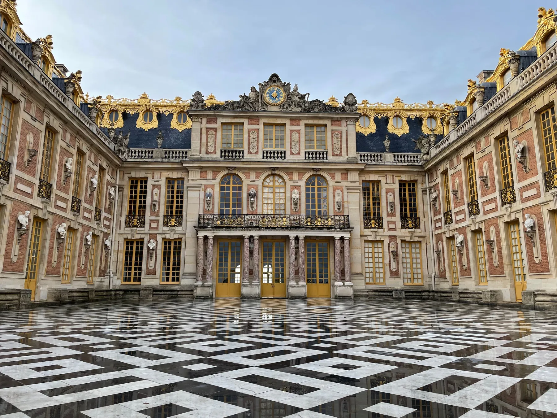 The Palace of Versailles. The treaty that ended the war with Germany was signed in its Hall of Mirrors on 28 June 1919. Photograph by Catalin M, Pexels.